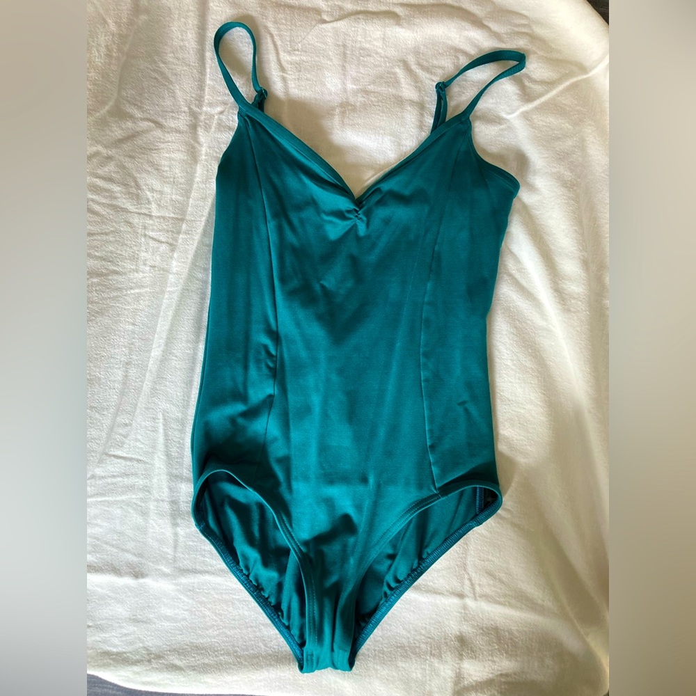 Capezio Studio Collection Pinch Front Leotard Size Large